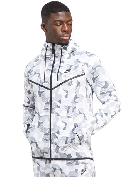 nike tech fleece camo.